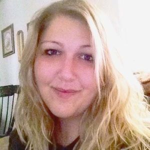 Meet your Posher, Casey